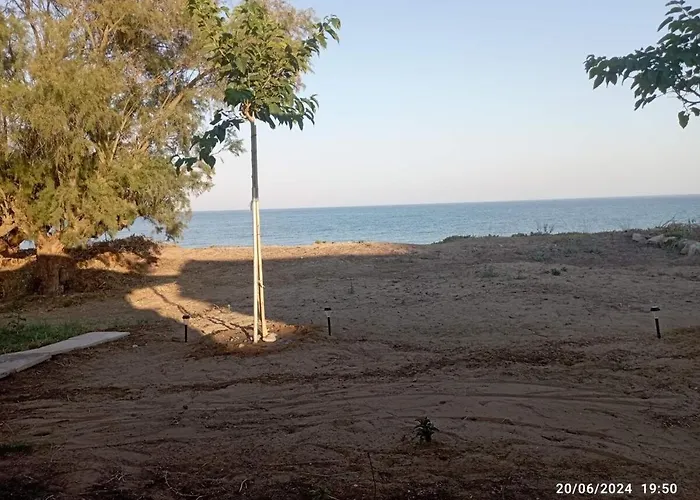 House On The Wave Relax 別荘